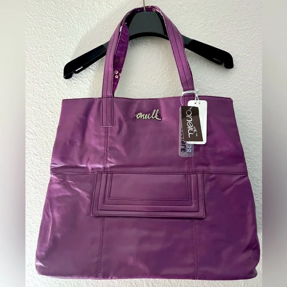 O’Neill Reversible Peggy Tote Plum & Floral Fabric NWT Beach Tote Resort